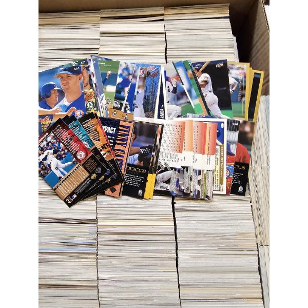 Huge Lot of Uncounted/Unsearched Baseball Cards
