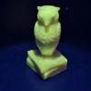 Image 3 : Vintage Uranium Degenhart Glass Wise Owl On Books Figurine - Lavender Blue