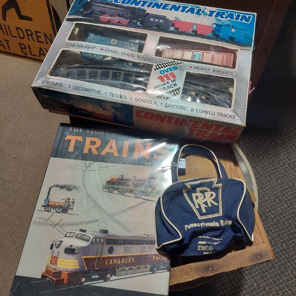 3 Pcs As Shown - Continental NOS Train Set & Book & penn R/R Small Tote Bag - Given Out To Riders