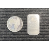 Image 1 : 1oz Silver Engelhard Bar and 1oz Silver Christmas Round