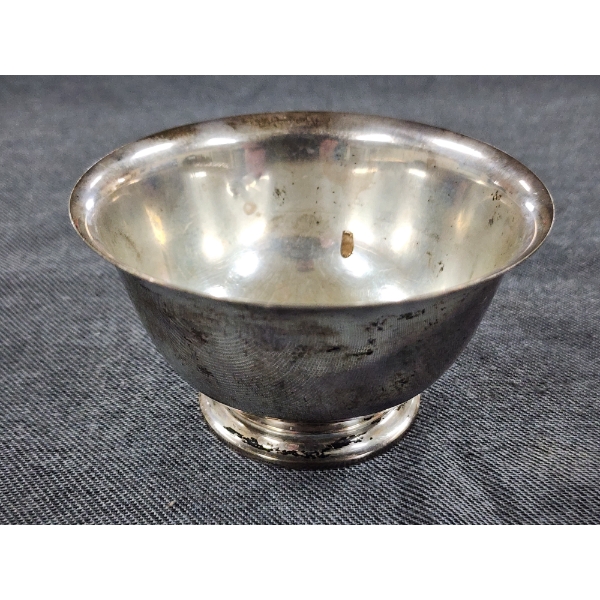 CAN'T MISS ~ *Sterling Silver Tiffany & Co* Intricate Designed Bowl Weighing 112 Grams 