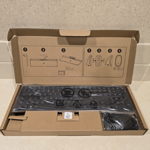 BRAND NEW HP Wireless Keyboard and Mouse