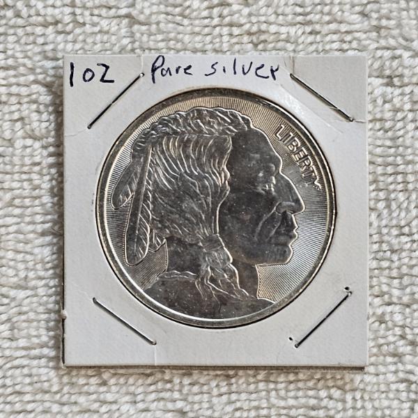 1 Troy Ounce .999 Fine Silver Buffalo Round