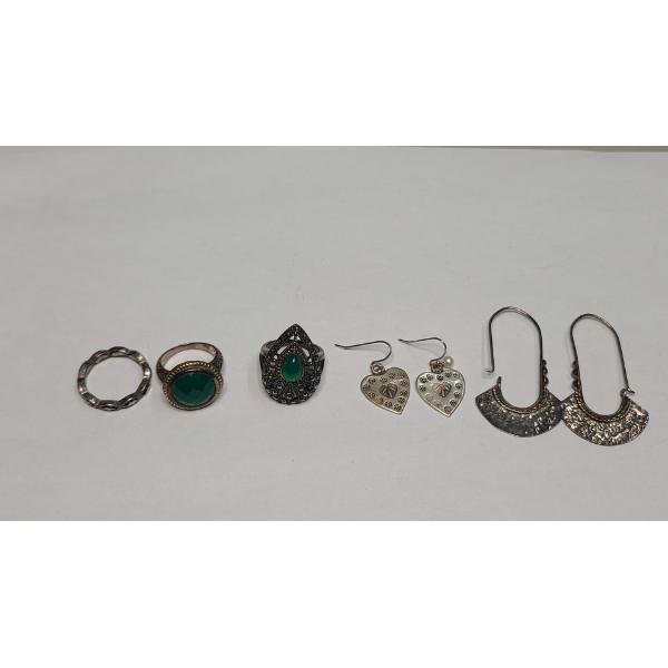 Assorted Sterling Silver Rings & Earrings - Total Weight: 27.0g
