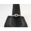 Image 1 : Beautiful Vintage-Style 14K Two-Tone Gold Ring - Size 7 - TW: 1.7g