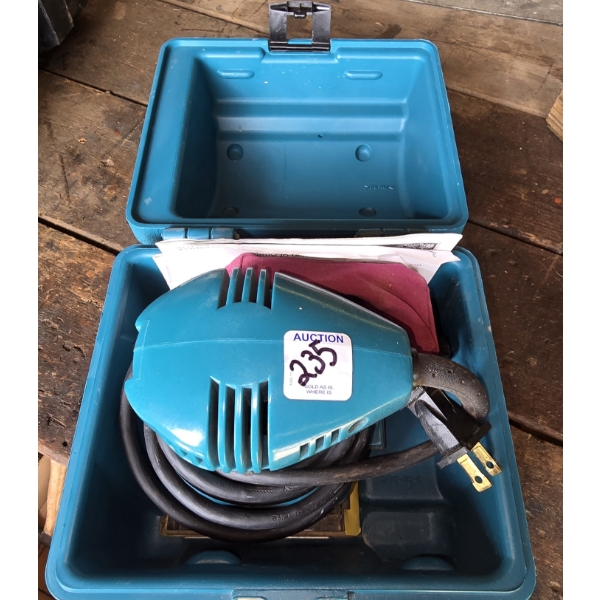 Makita Finishing Sander