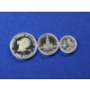 Image 4 : 1776-1976 United States Bicentennial Silver Proof Set with Display Case - 3 Coin Set
