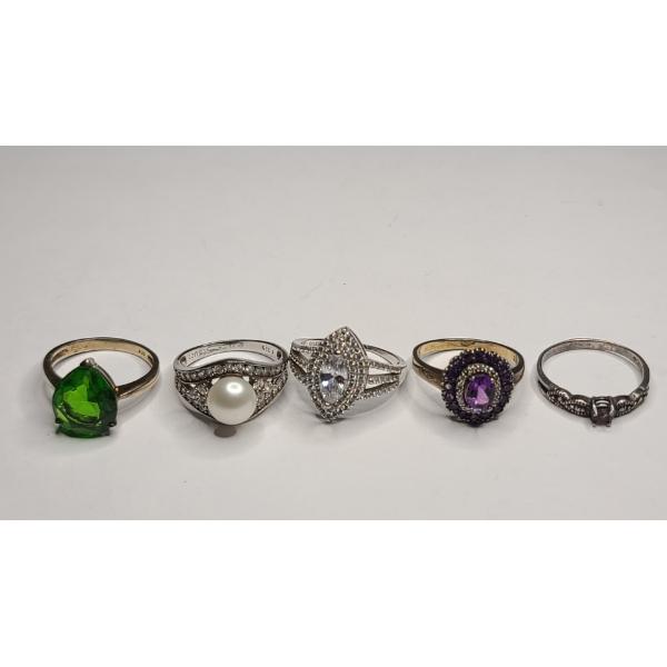 (5) Women's Sterling Silver Rings - All Size 9 - Total Weight: 18.1g
