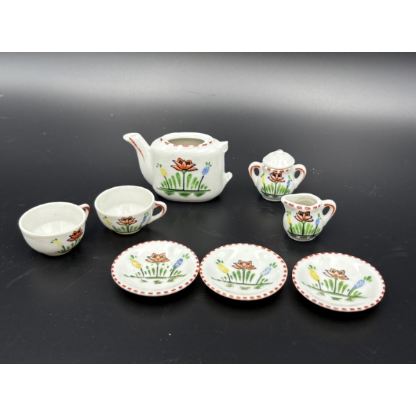 Hand-painted porcelain tea pot set - Japan - Teapot Missing Handle - Cream and Sugar Containers - 3 