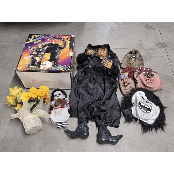 Great Condition Halloween Items Including Fiber Optic Cat, 4 Latex Masks & More