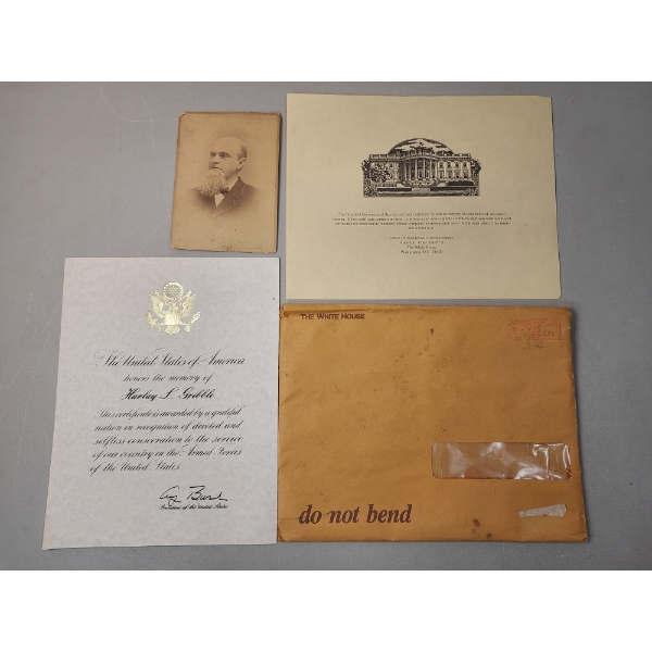 Vintage United States Veteran's Honor Letter From The White House & Vintage Photo 