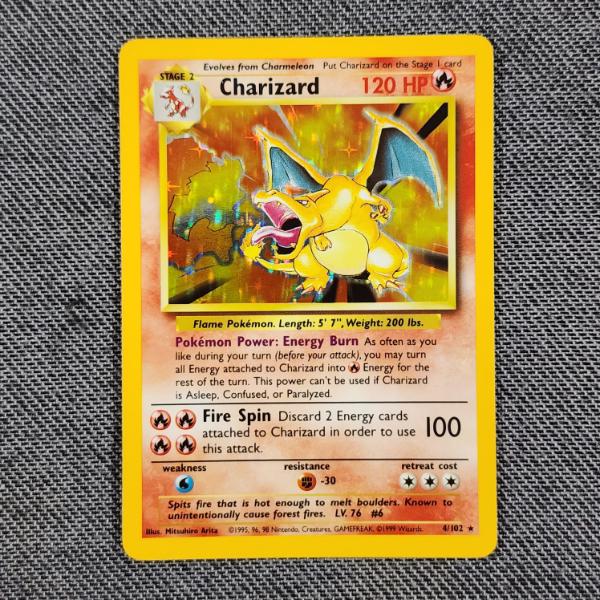 Charizard 4/102 Holo Rare Vintage Base Set Pokemon Trading Card in Near Mint Condition ~ *GRAIL*