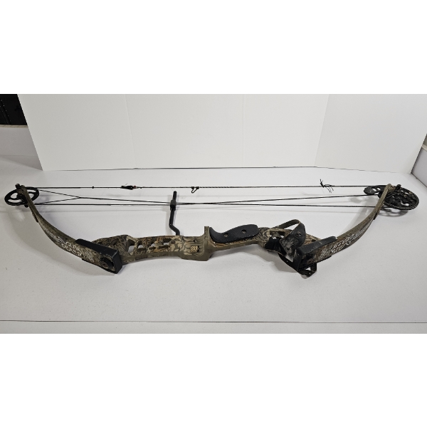 PSE Pro-Series Diamondback 29" 70 lbs Camouflage Compound Bow (see description)