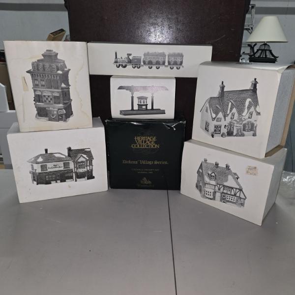 7 pc Dickens Christmas Village Pieces