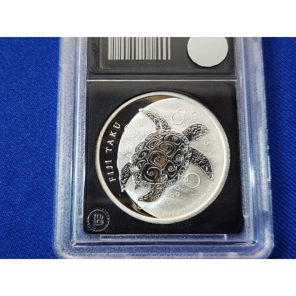 The Bradford Exchange Mint BU 2013 Fiji Hawksbill Turtle $2 1oz .999 Silver Coin