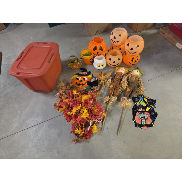 *Pick Up At Mantua Home-No Shipping Available* Great Condition Halloween & Fall Decorating Items In 
