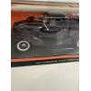 Image 2 : 1937 Studebaker Coupe Express Pick Up - 1/18 Road Signature Collection & Diamond Hot Forged 