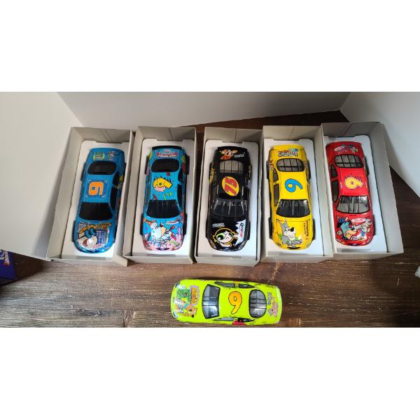 (6) Nascar 1:24 Scale Cars Featuring Cartoon Network, Lake Speed, Jerry Nadeau & Wally Dallenbach  
