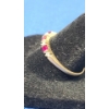 Image 3 : 10K Gold Women's Ring With Clear & Red Stones - Weight: 1.7g