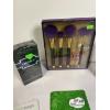 Image 2 : Makeup Brushes - Aloe Facemasks - Peeling Gel - Perfume