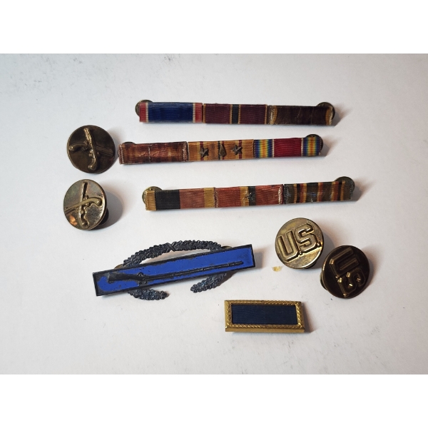 Lot of Assorted Vintage United States Military Pins