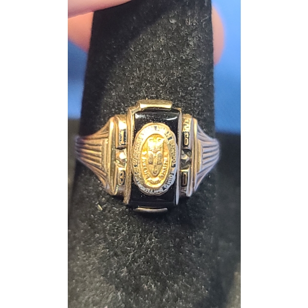 Women's Josten's 10K Gold Washington Highschool Massillon, Ohio Ring -Size:6 - Weight: 3.2g