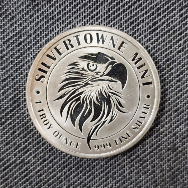 One Troy Ounce .999 Fine Silver Eagle Round from SilverTowne Mint