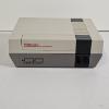 Image 4 : AUTHENTIC RETRO CONSOLE COMPLETE IN ORIGINAL BOX!!! Nintendo Entertainment System (NES) Action Set