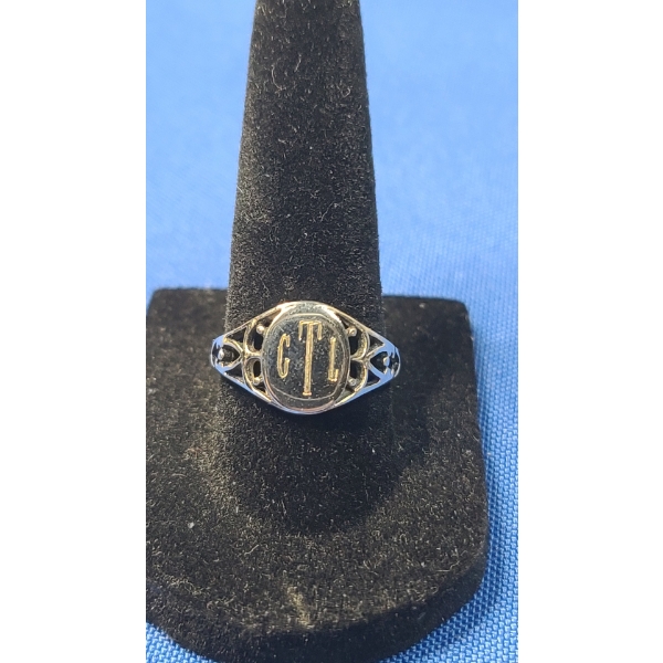 Marked .925 Ring *Magnetic* - Size 8 