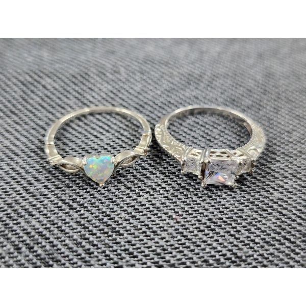 Beautiful Sterling Silver Rings Featuring Stunning Opal ~ Weighing 3.8 Grams ~ Size 6 & 7
