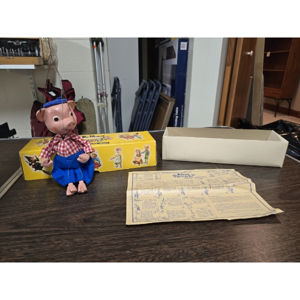 Vintage 1940s/1950s Pelham Puppets "Pinky" - Original Box with Original Instructions
