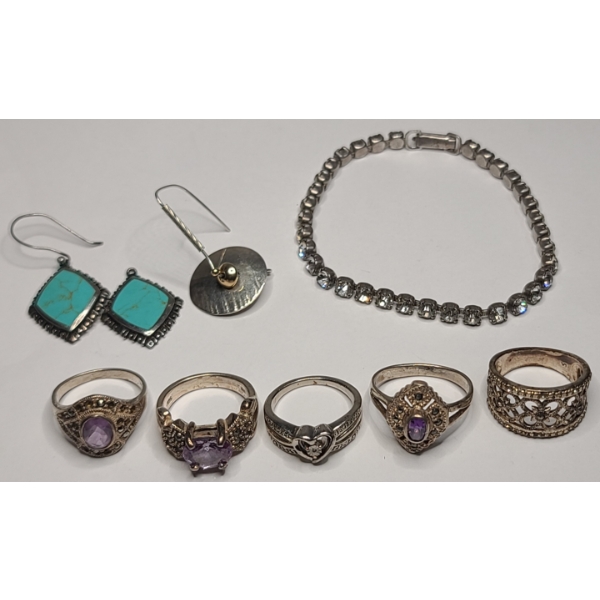 Lovely Sterling Silver Rings, Earrings & Bracelet - Total Weight: 40.1g