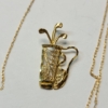 Image 2 : 14K Yellow Gold Golf Bag Pendant and Broken Necklace - TW: 2.1g