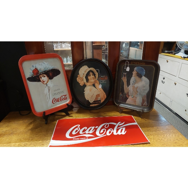 Coca Cola "COKE" - 4 Pc Tray & Decal Set - Decal For Coke Vending Machine - Nice Group - See Pics