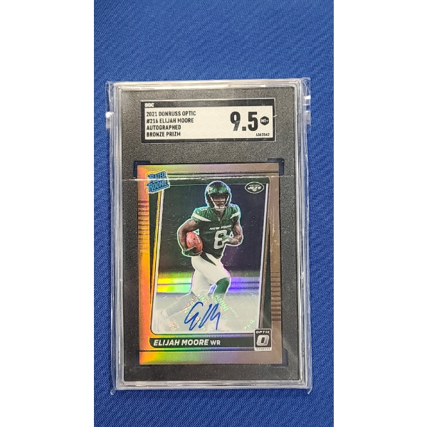 SGC 2021 Donruss Optic #216 Elijah Moore Autographed Bronze Prizm 9.5 MT+ Football Card