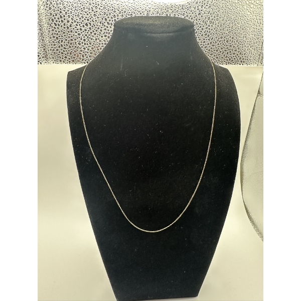 14k White Gold Necklace 0.6g