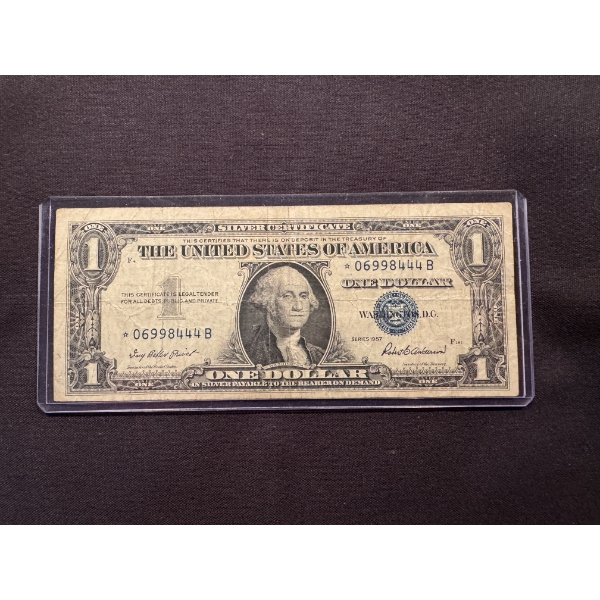 1957 United States Washington $1.00 Dollar Silver Certificate STAR NOTE - LOW NUMBER - Outstanding