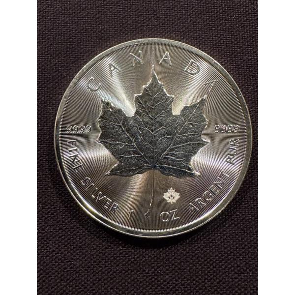 2021 Canadian Maple Leaf One Troy Ounce .9999 Fine Silver - Mint Condition
