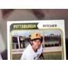 Image 11 : MINT 1974 TOPPS BASEBALL CARDS - 15 ASSORTED SLEEVED CARDS IN NEVER TOUCHED FRESH CONDITION 