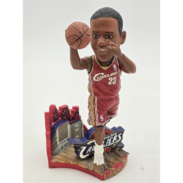 LeBron James Limited Edition Bobblehead - NBA Forever Collection - 558/5000 - Legends of the Court