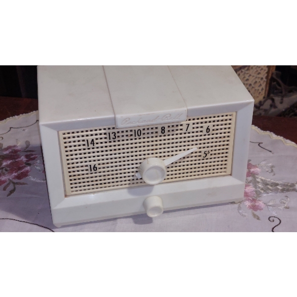 Vintage Packard Bell Bakelite Radio - Rare White Color - See Pics