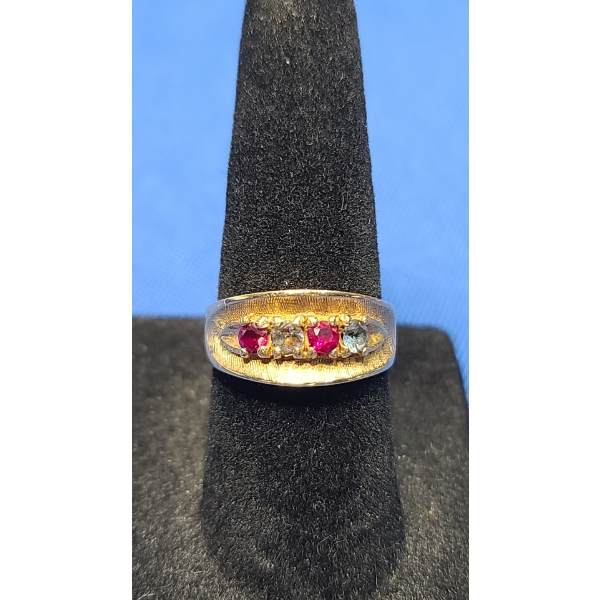 10K Gold Ring With Pink/Blue Stones - Size: 6 - Weight: 4.3g 