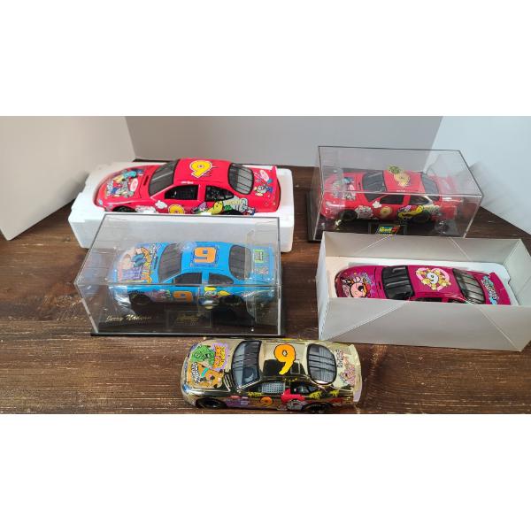 (5)The Revell Collection 1:24 Scale Diecast Cars FT Cartoon Network, Lake Speed & Jerry Nadeau