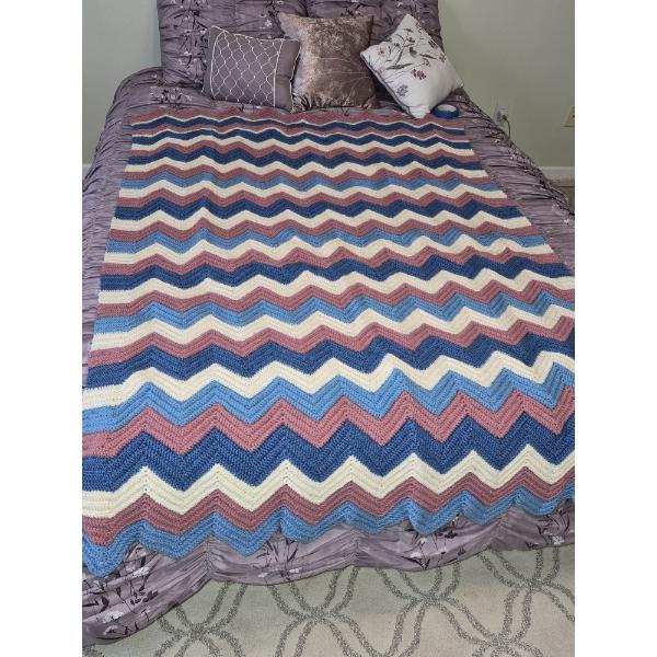 PICKUP IN NORTHFIELD - Nice Multi Colored Hand Knitted Quilt 45" x 66" - See Pics - (All Items notin