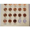 Image 4 : Uncirculated Lincoln Memorial Cents 1999-2008 Bicentennial Designs 2009 Collection Book FV: $0.28