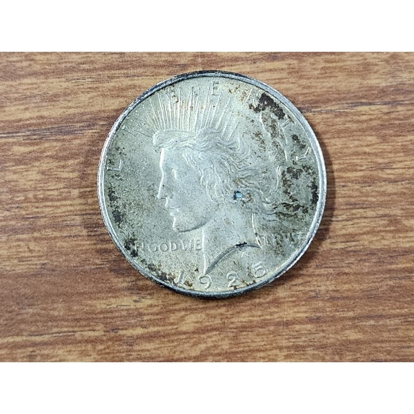 1925 United States 90% Silver Peace Dollar