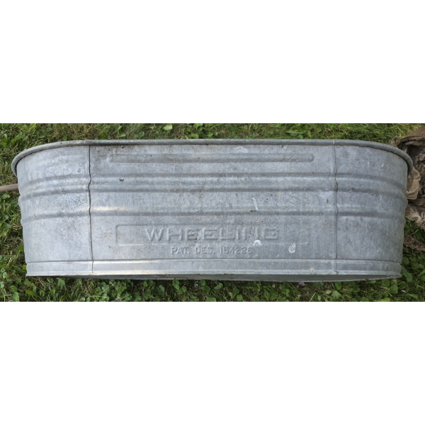 Vintage Large Wheeling 42" Oval Galvanized Zinc Dub-L-Tub Metal Farm Wash Tub - In Great Shape