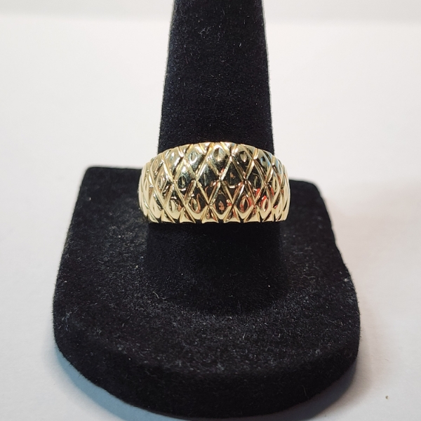 14K Yellow Gold Domed Basketweave Pattern Ring - Size 8.5 - TW: 4.4g