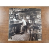 Image 3 : Led Zeppelin In Through The Out Door Vinyl Record in Original Packaging - Swan Song Inc