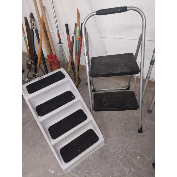 2 Folding Step Stool (Small Ladders) As Shown